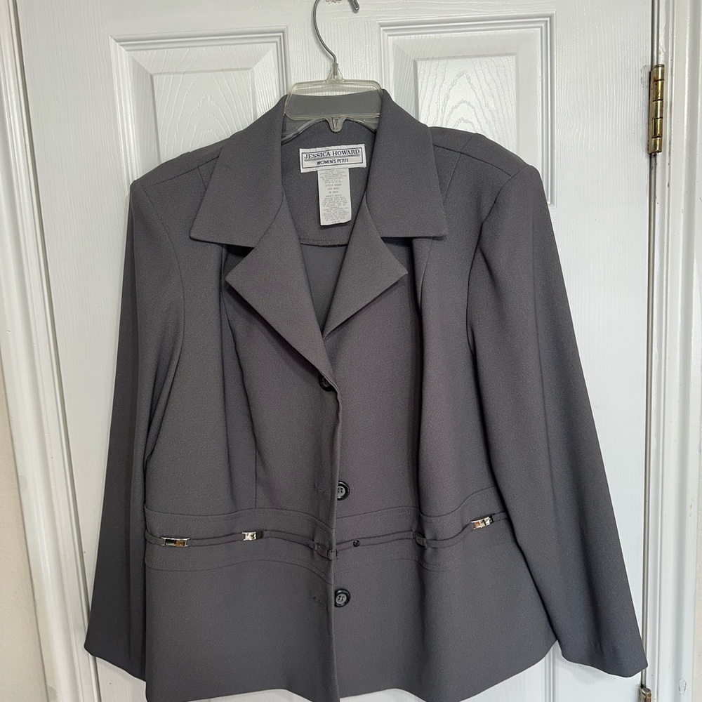 Jessica Howard Women’s Petite Gray Blazer – Classic Career Jacket